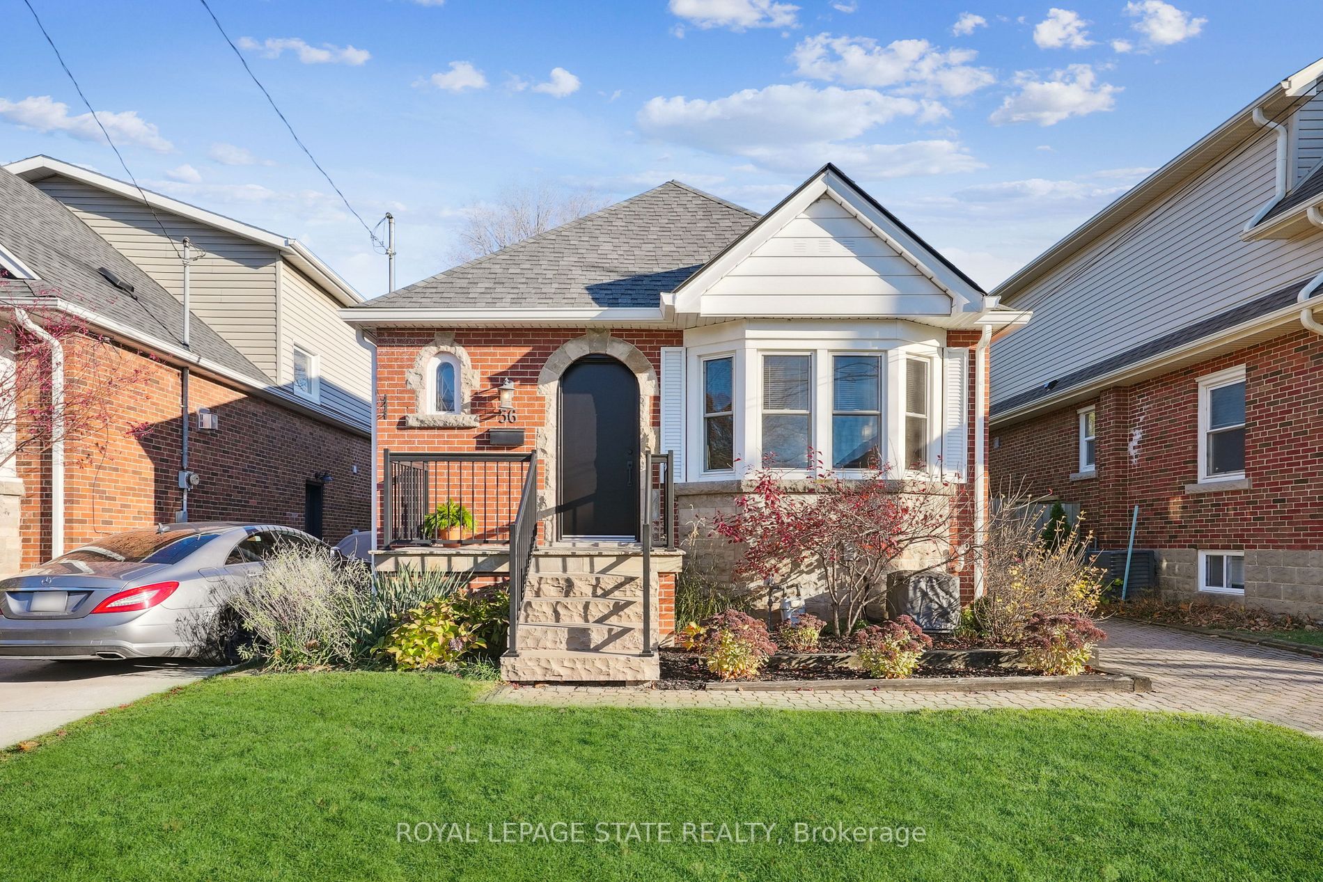 56 Uplands Ave