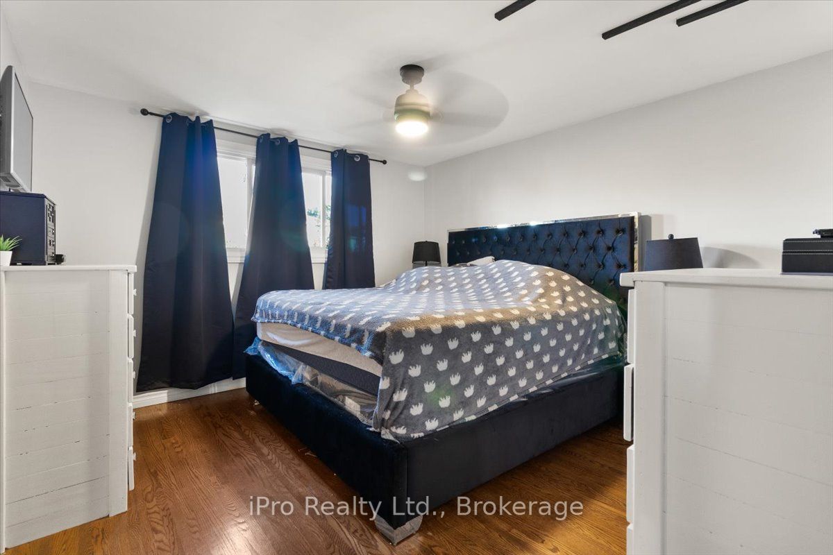 891 Upper Sherman Ave