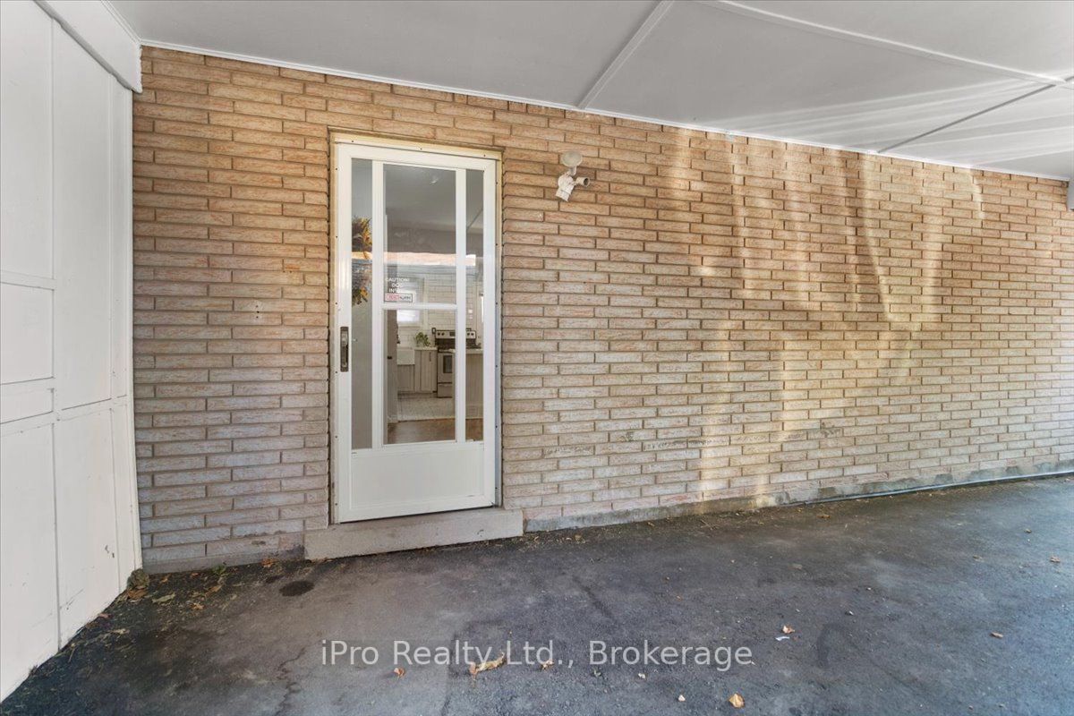 891 Upper Sherman Ave