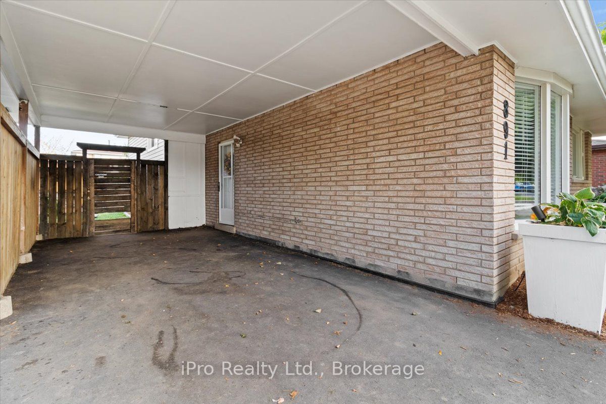 891 Upper Sherman Ave