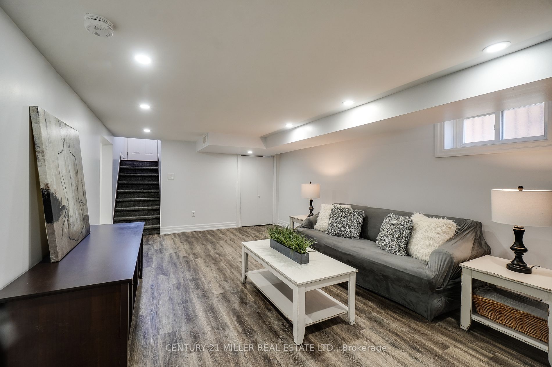 17 Reade St