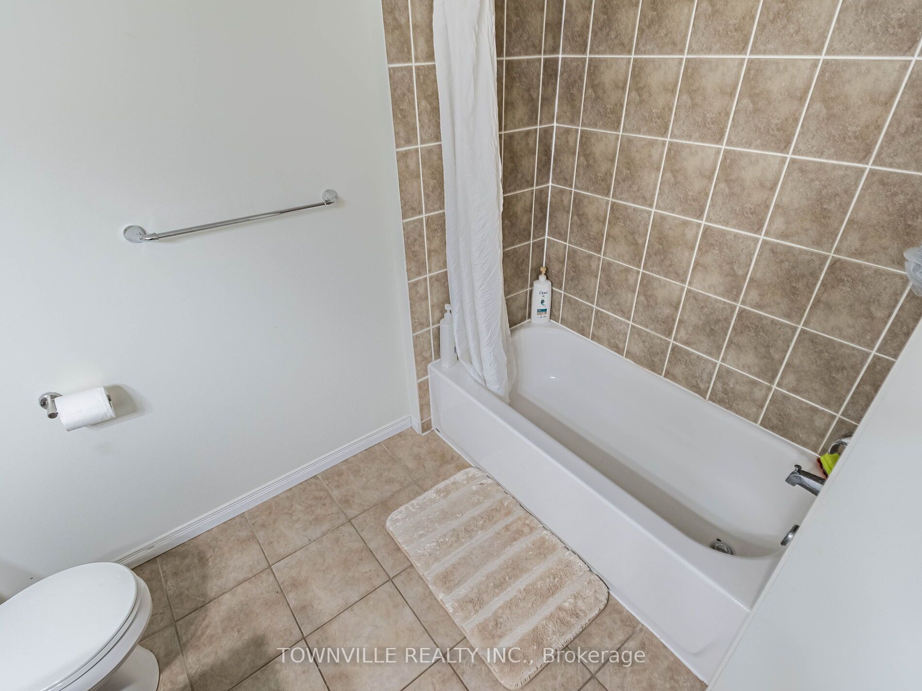 4 Seabrook Dr