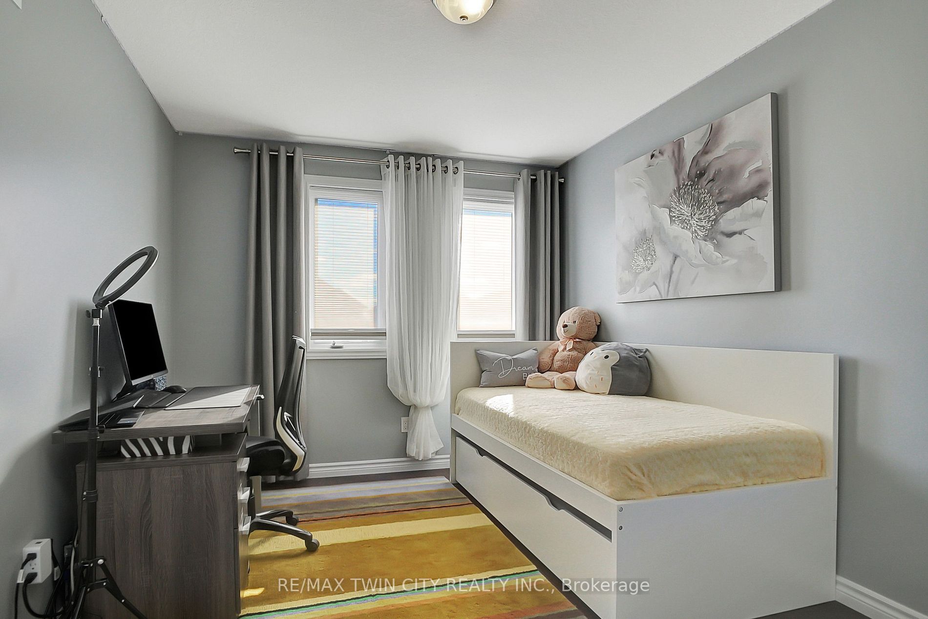 234 Moorlands Cres