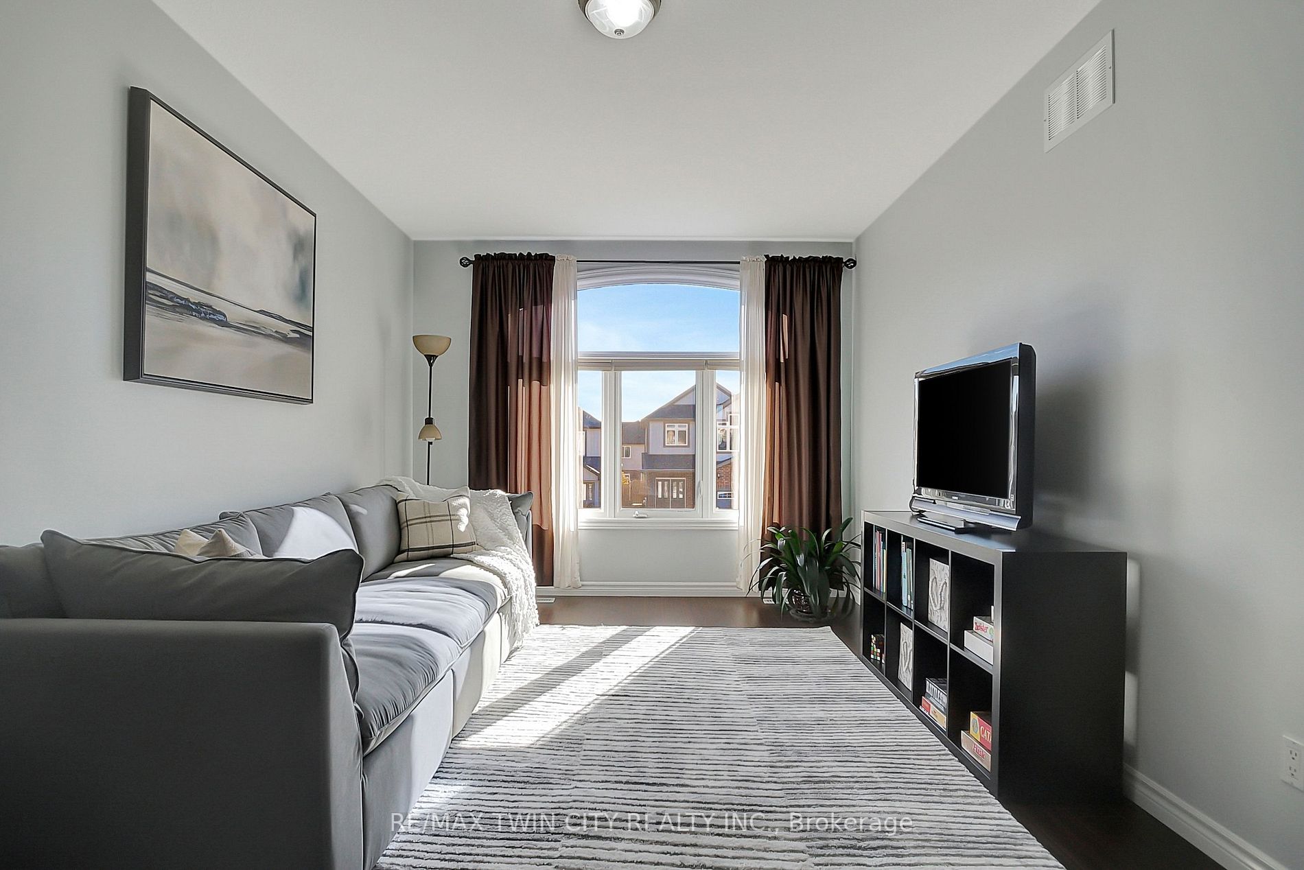 234 Moorlands Cres