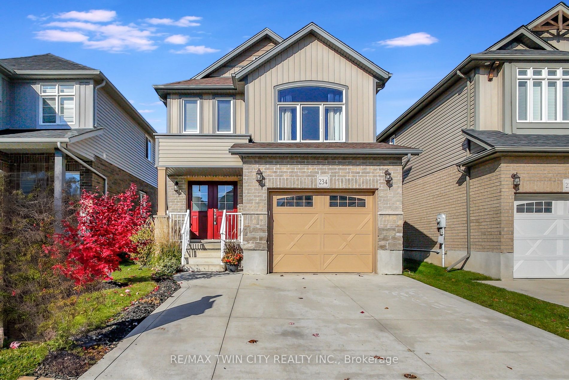 234 Moorlands Cres