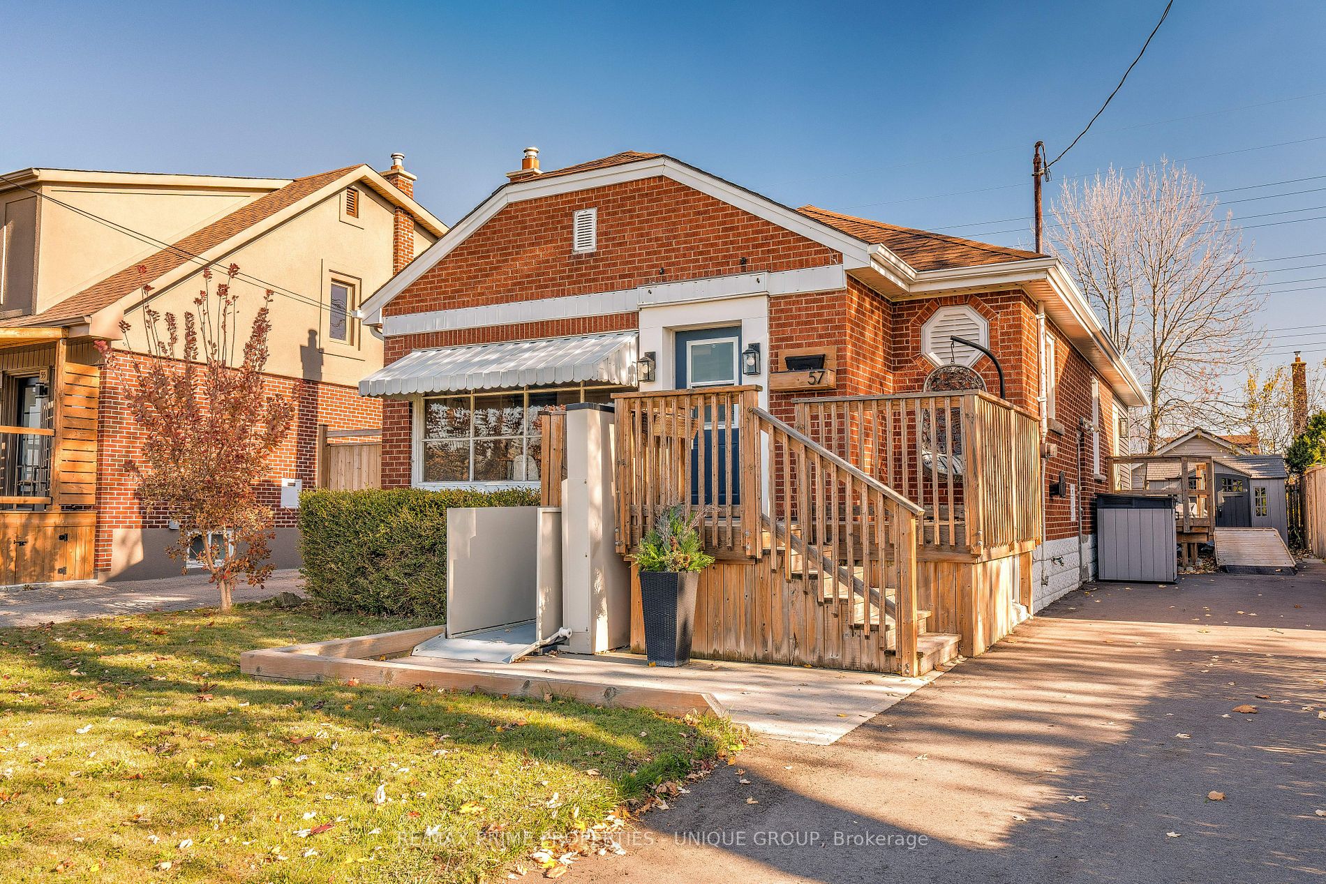 57 Berry Ave