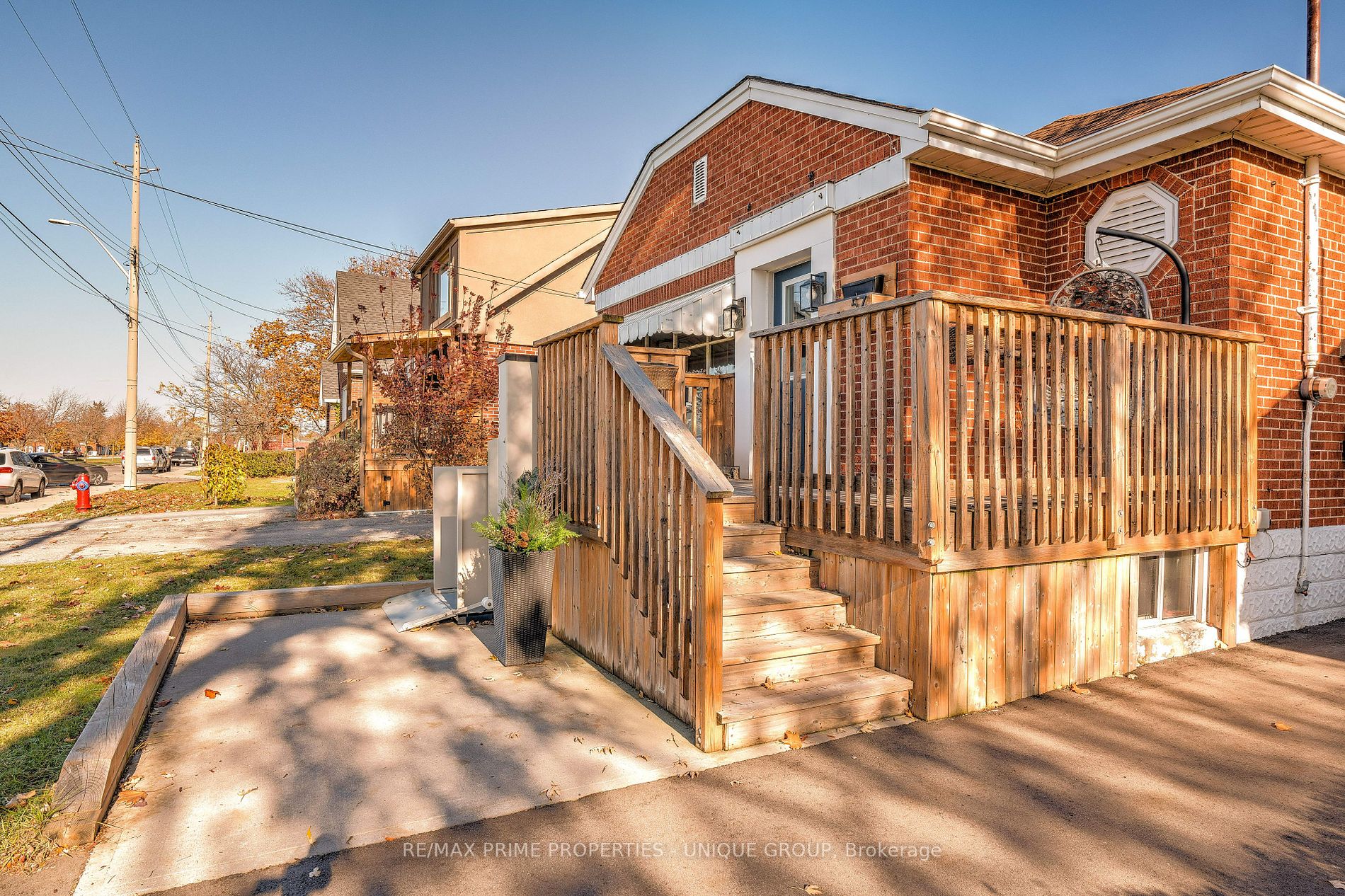 57 Berry Ave