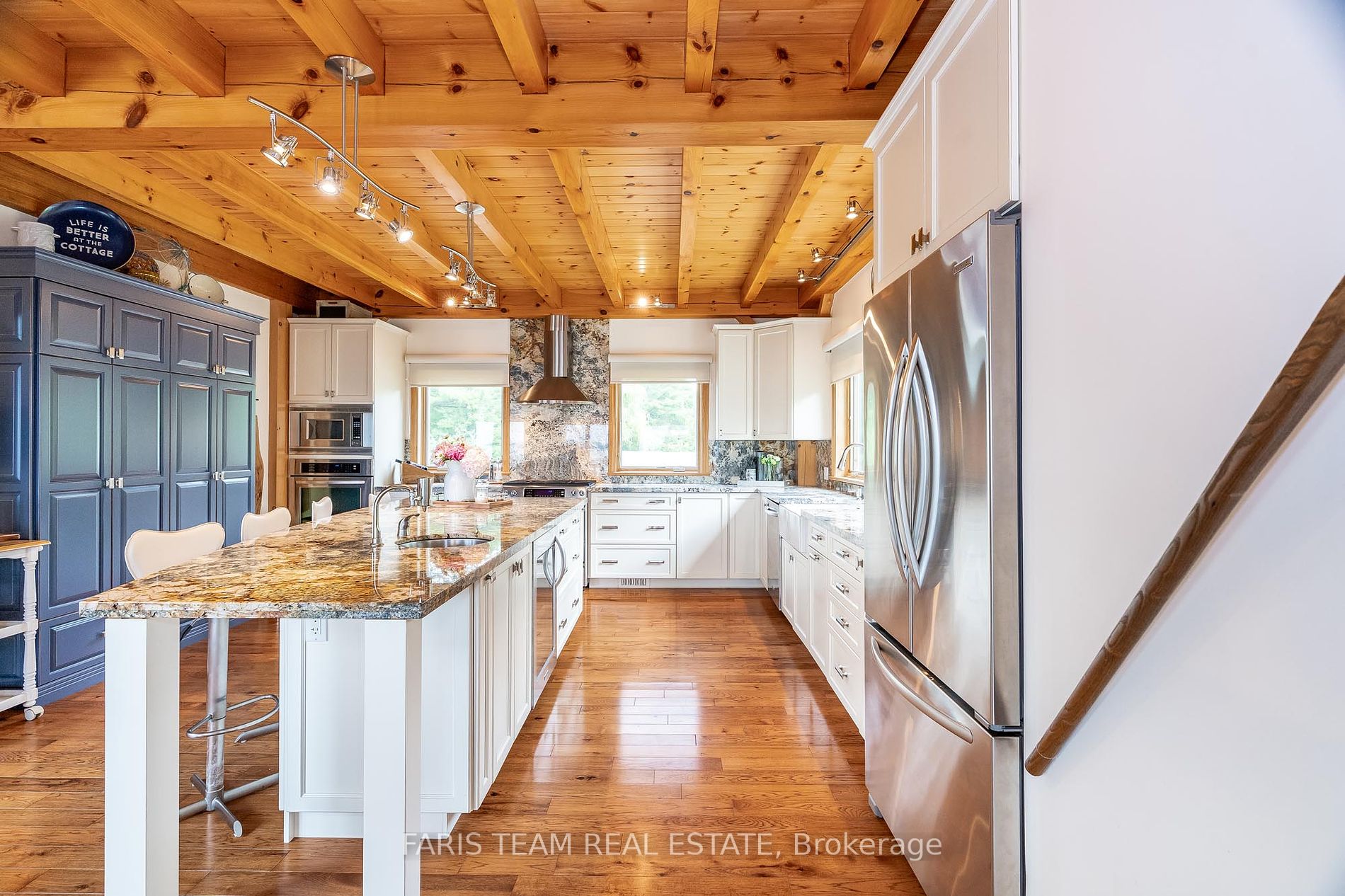 220 Kamenni Bay Rd