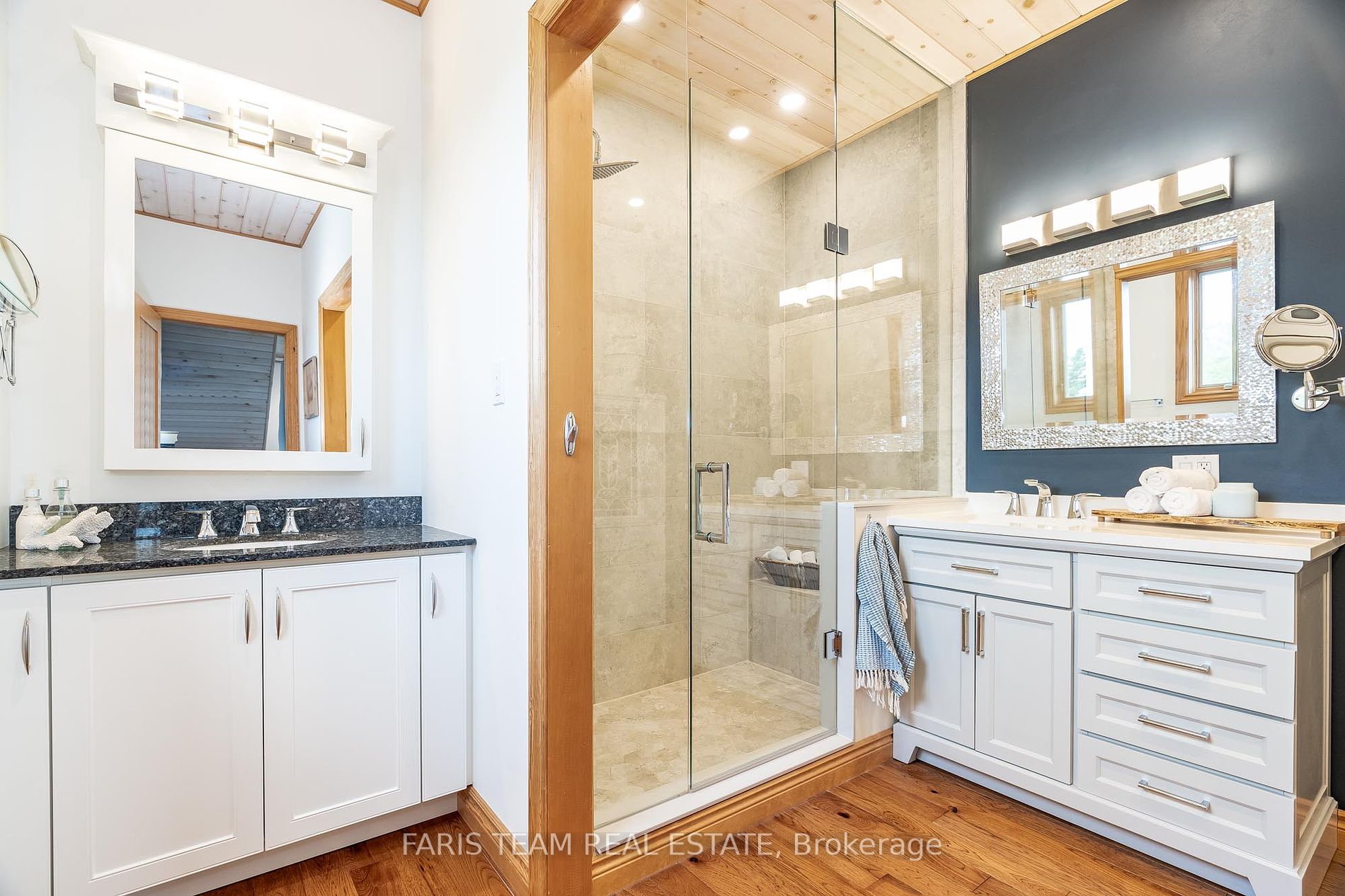 220 Kamenni Bay Rd