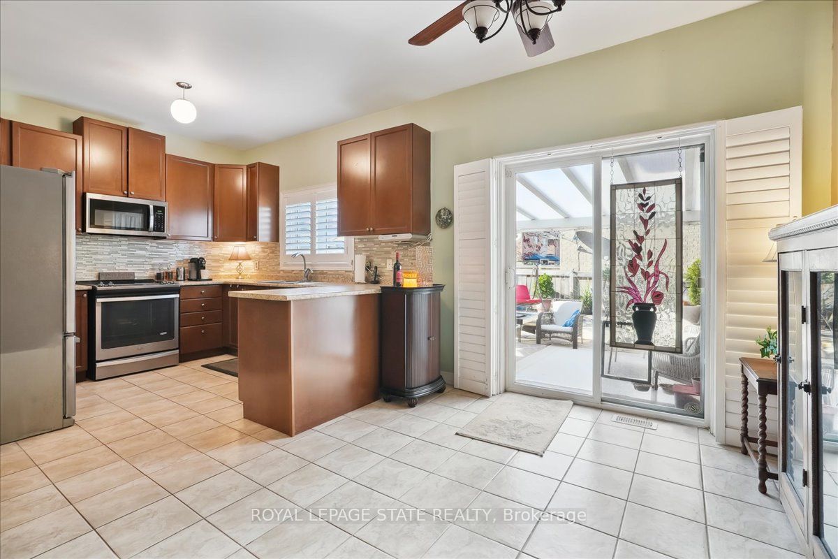 58 Greenstem Cres