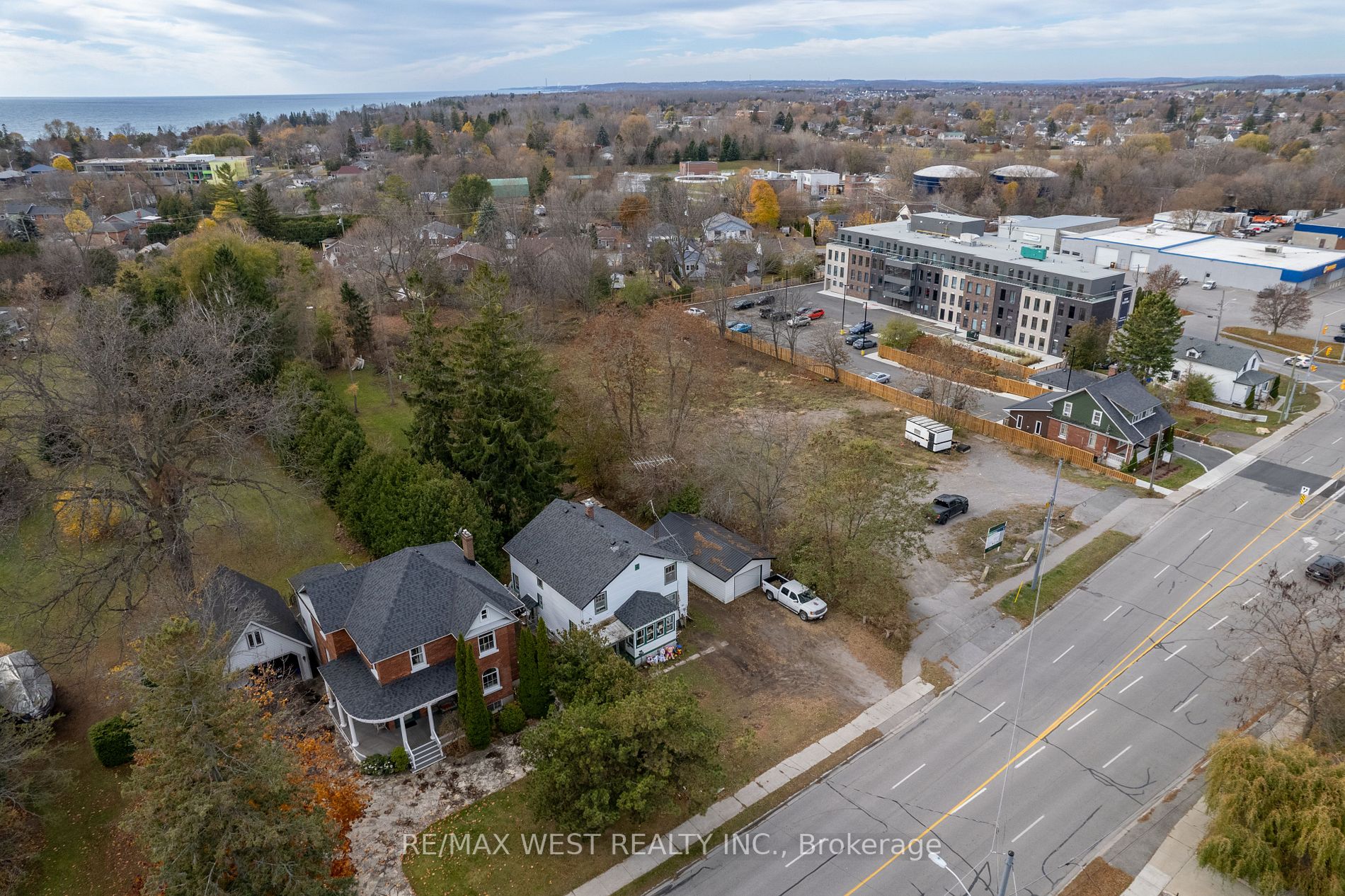 365 William St