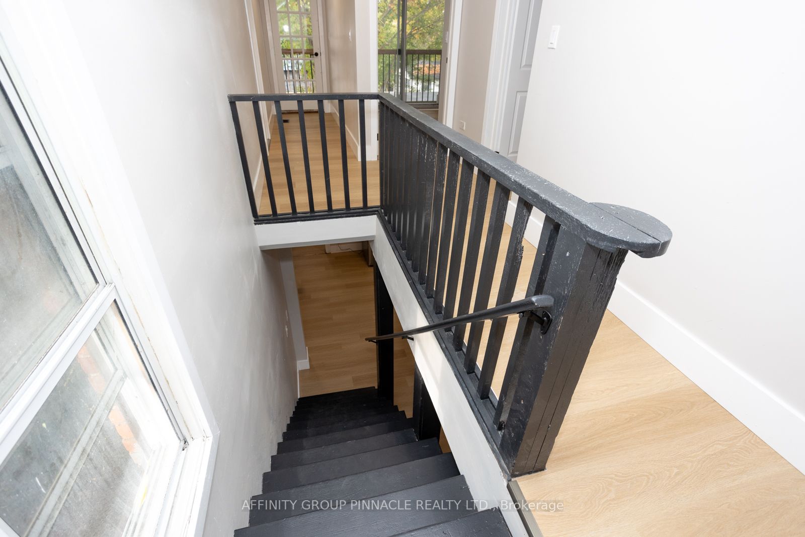 33 St Lawrence St
