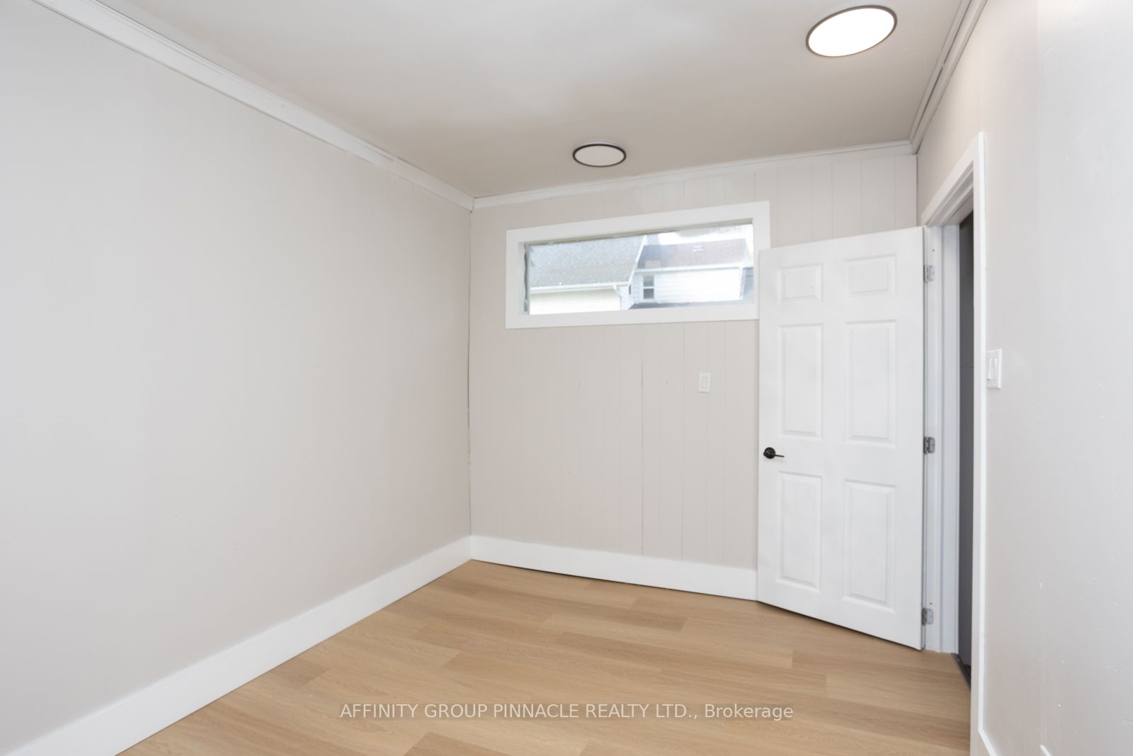 33 St Lawrence St