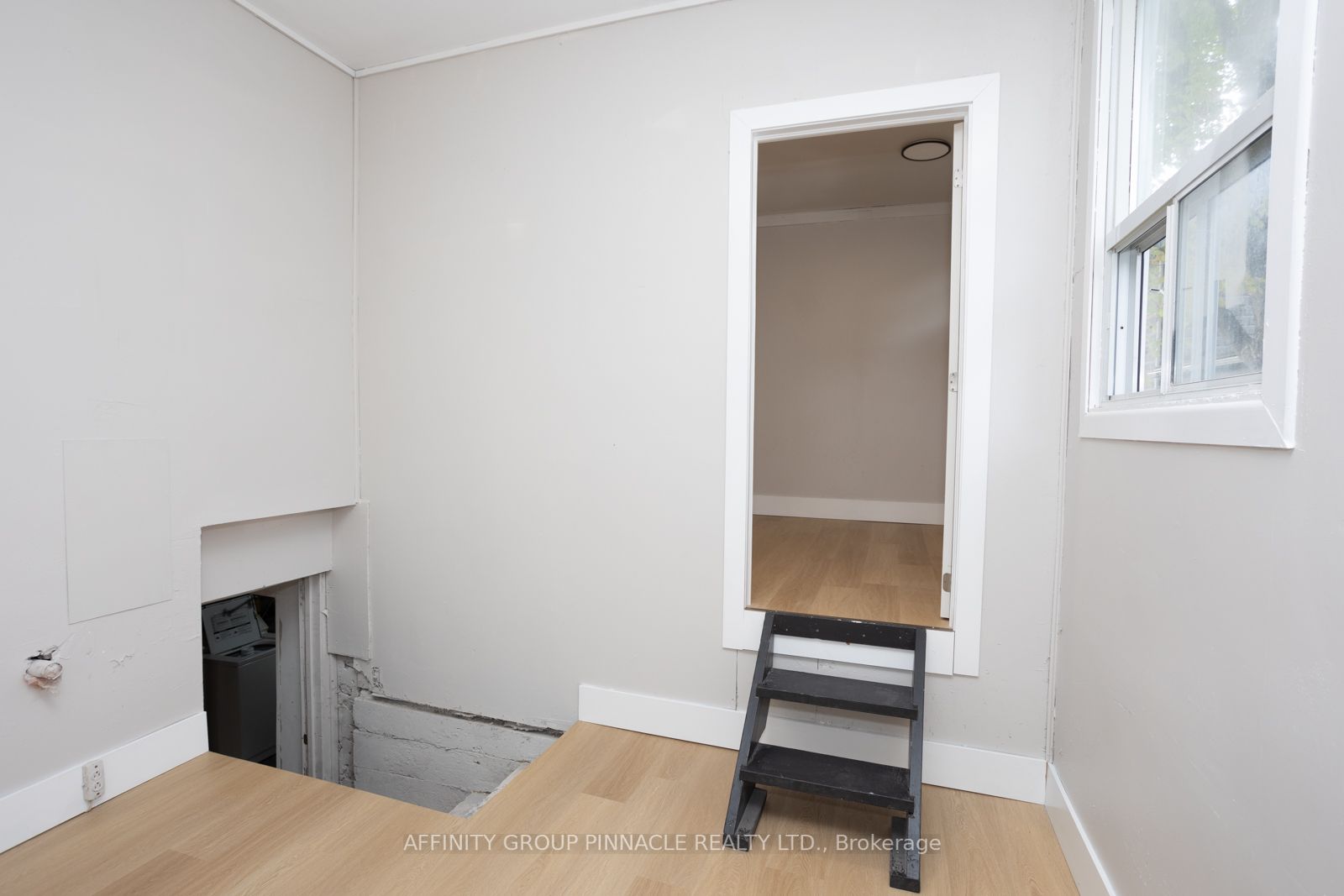 33 St Lawrence St