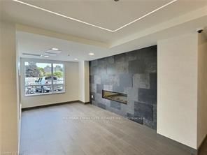 243 Northfield Dr E, #511