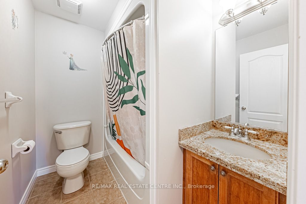 12 Wills Cres