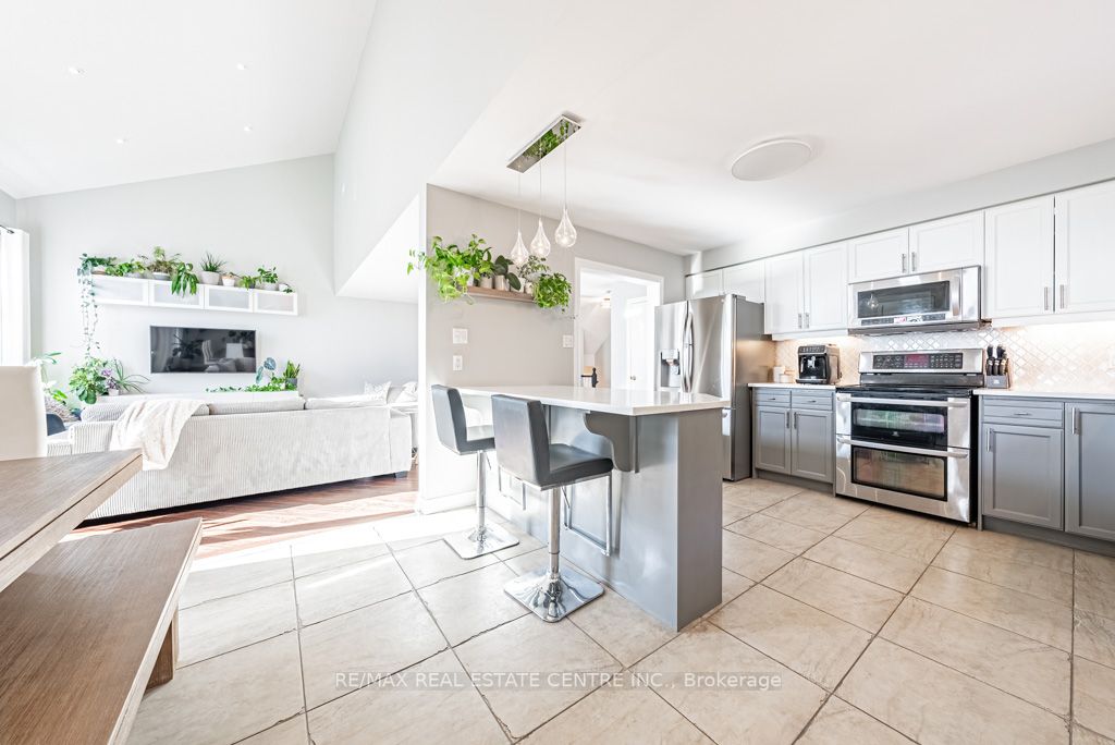 12 Wills Cres