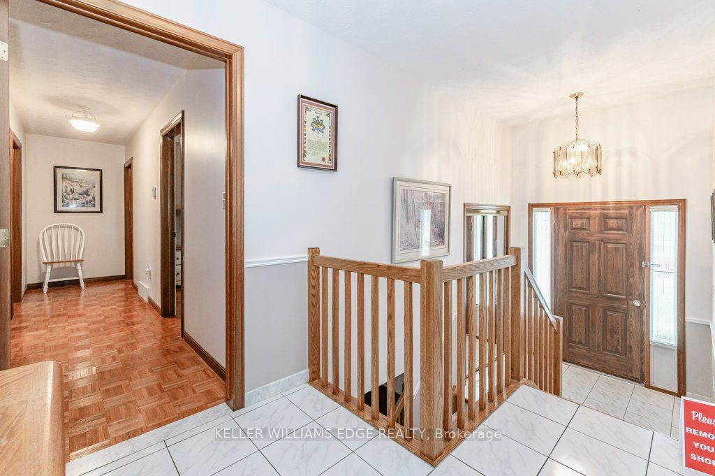 355 Hixon Rd N