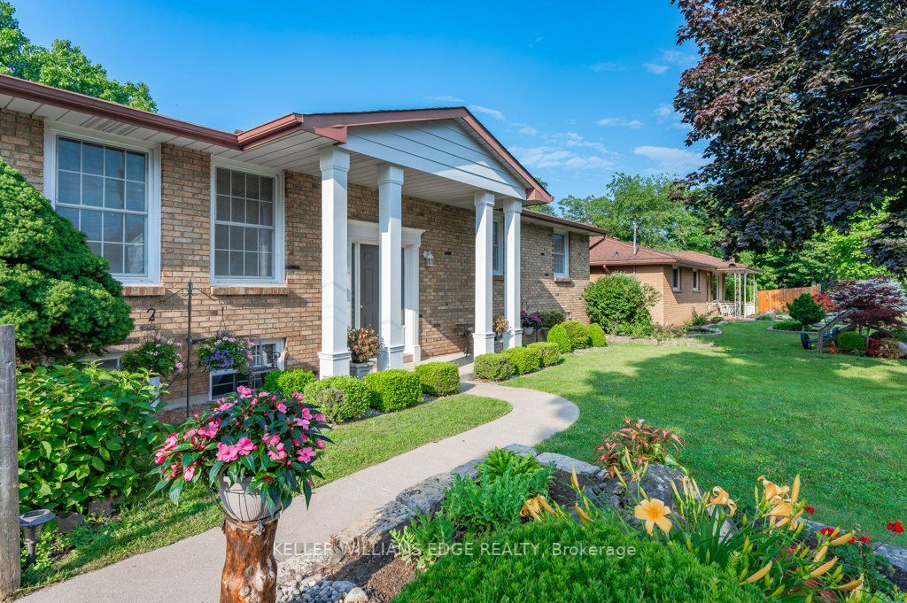 355 Hixon Rd N