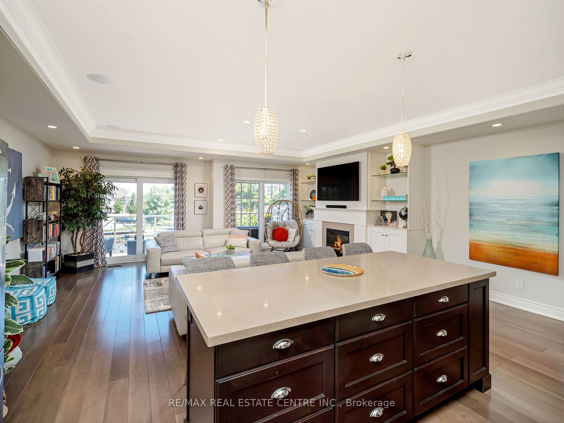 19 Lake St, #18