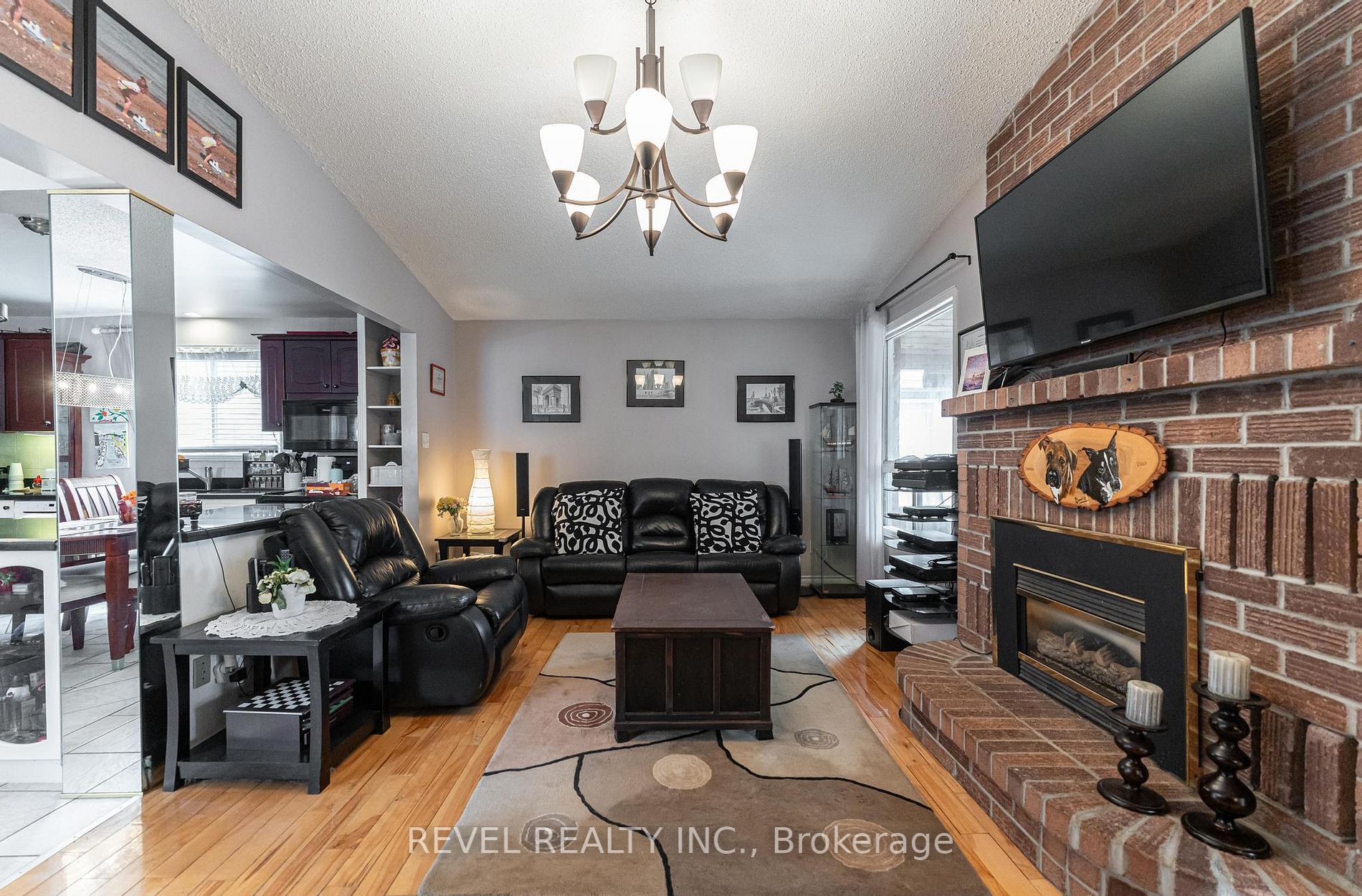 39 Twinoaks Cres