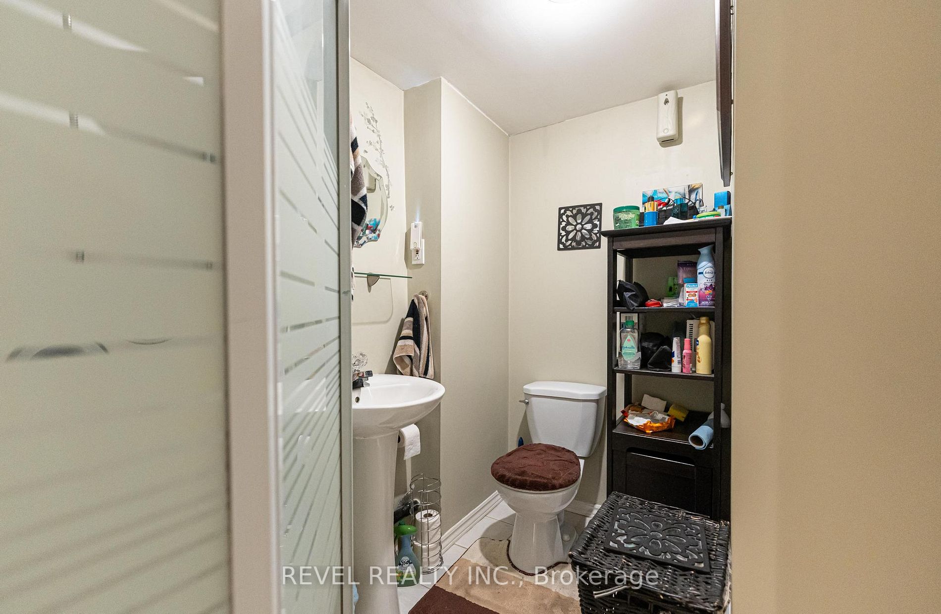 39 Twinoaks Cres