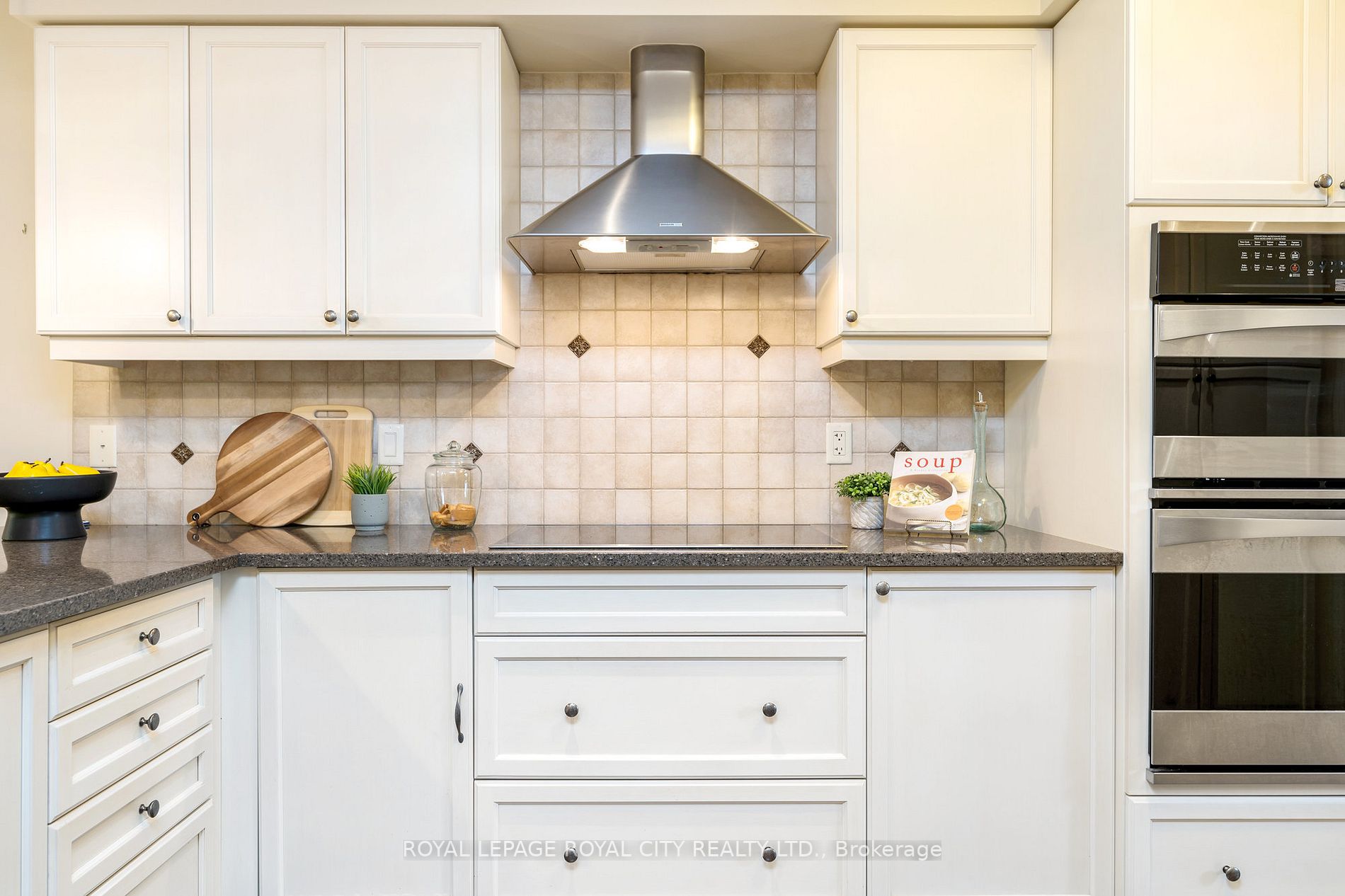 12 Annmoore Cres, #19
