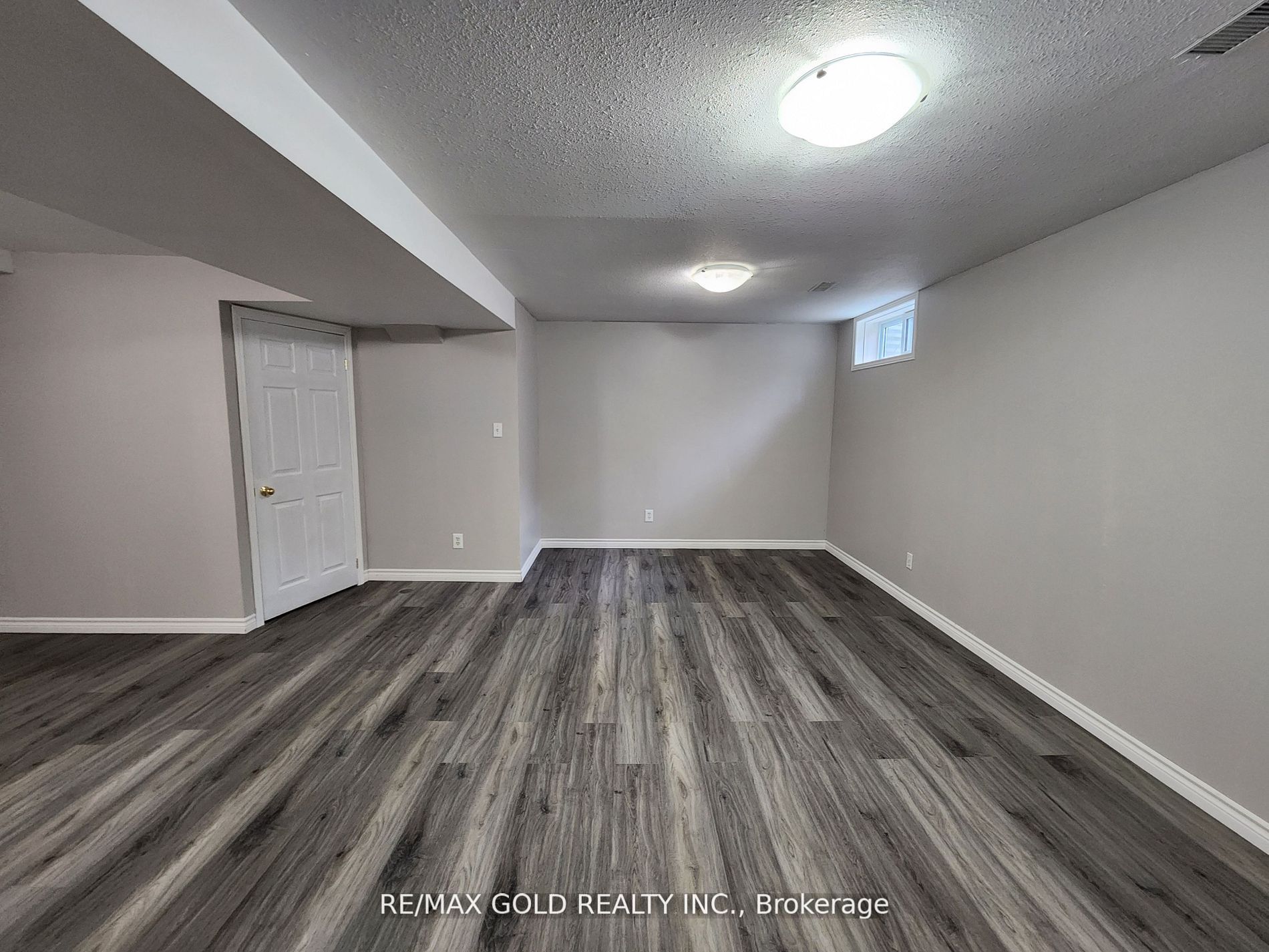 24 Watercress Crt