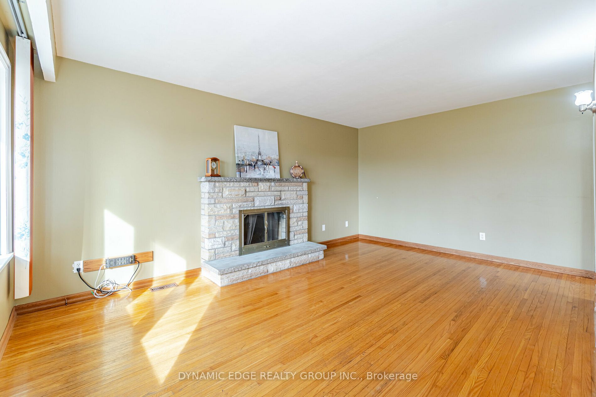 9 Crawford Dr E