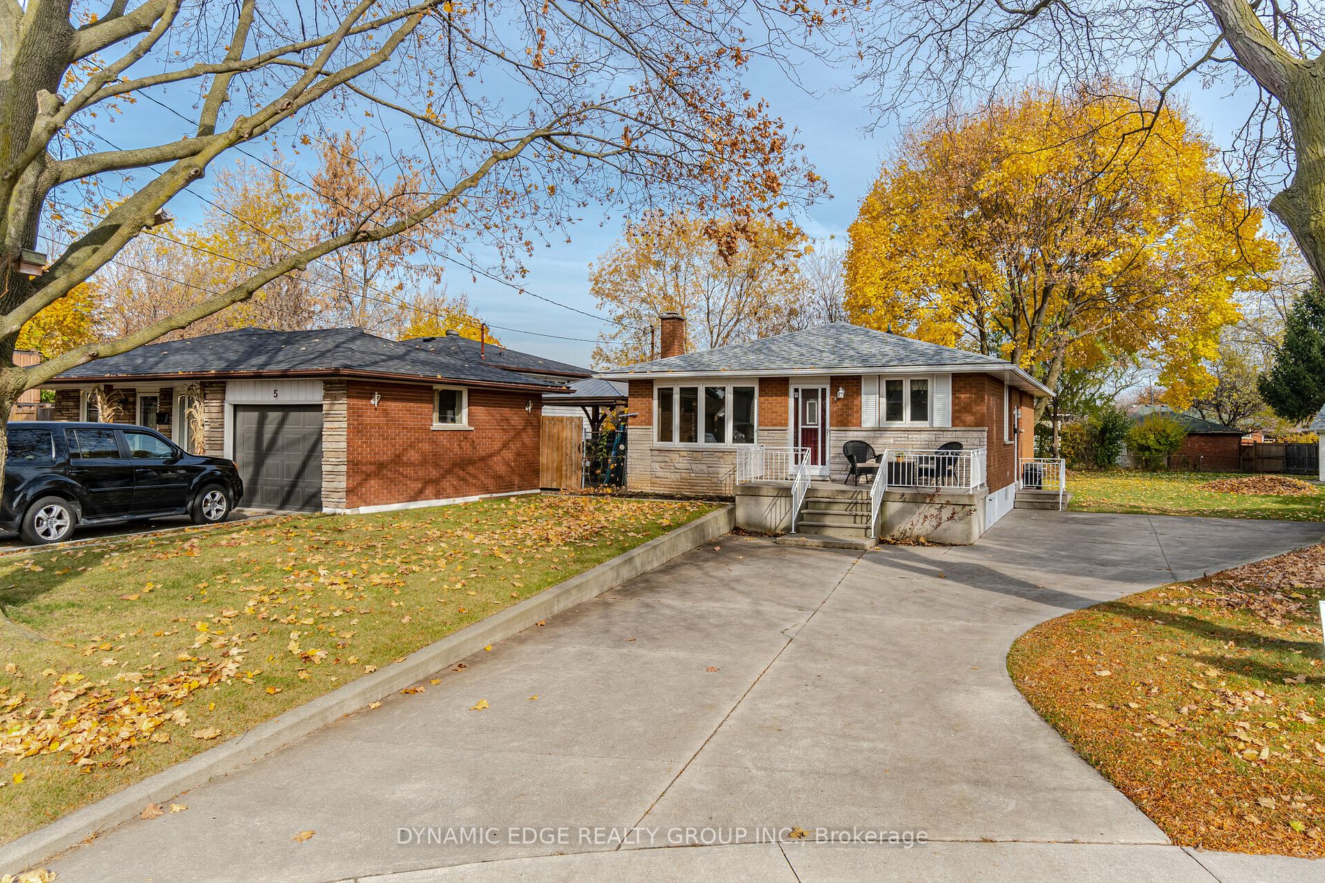 9 Crawford Dr E