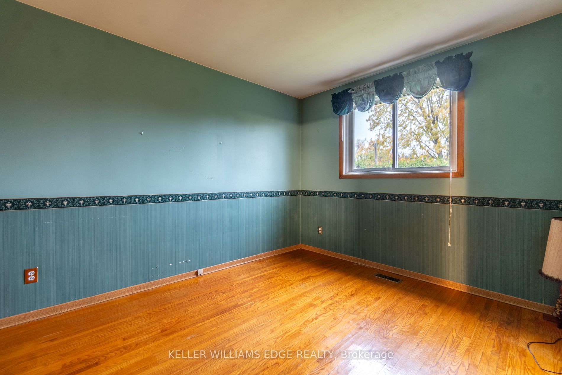 80 Sunrise Cres