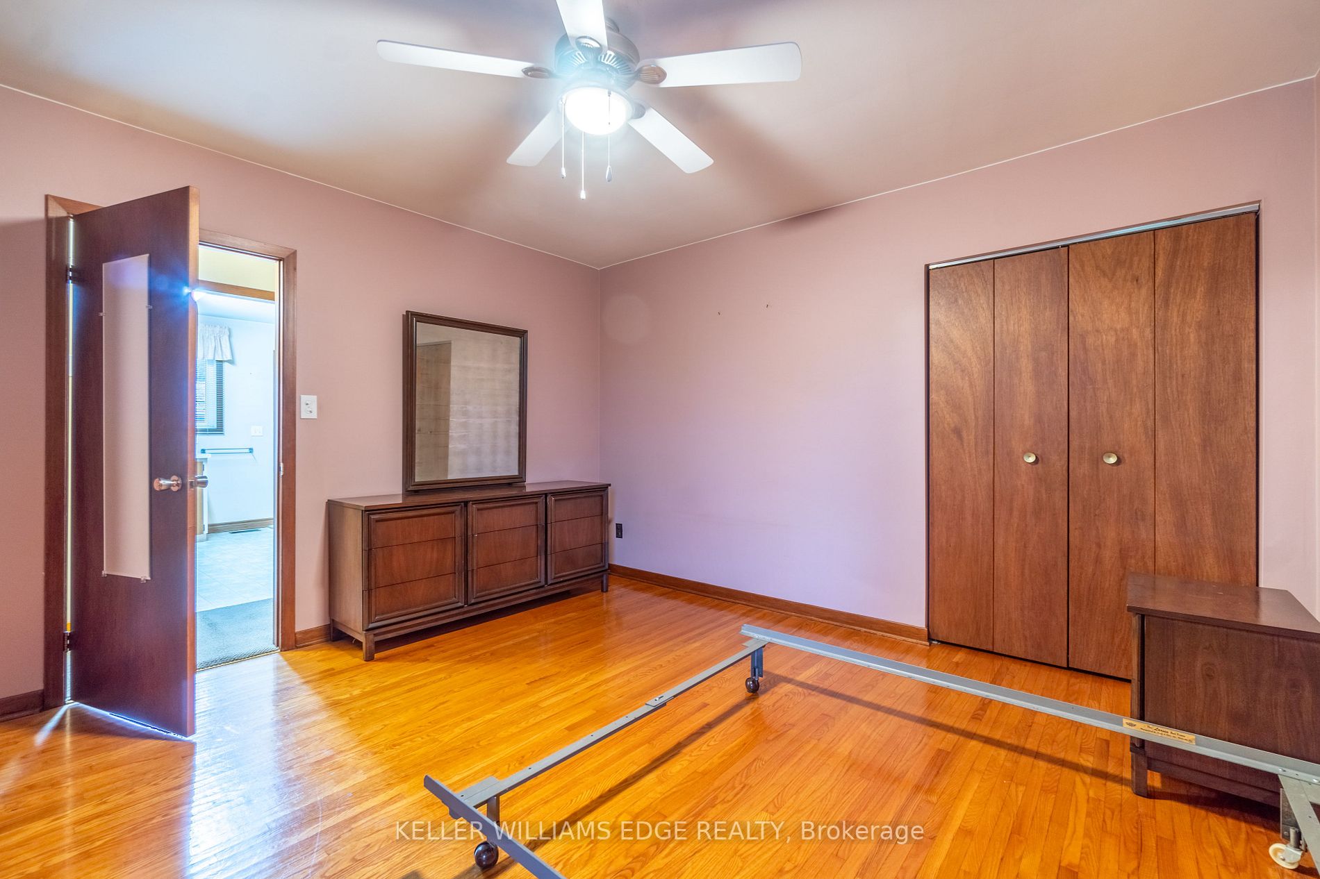 80 Sunrise Cres