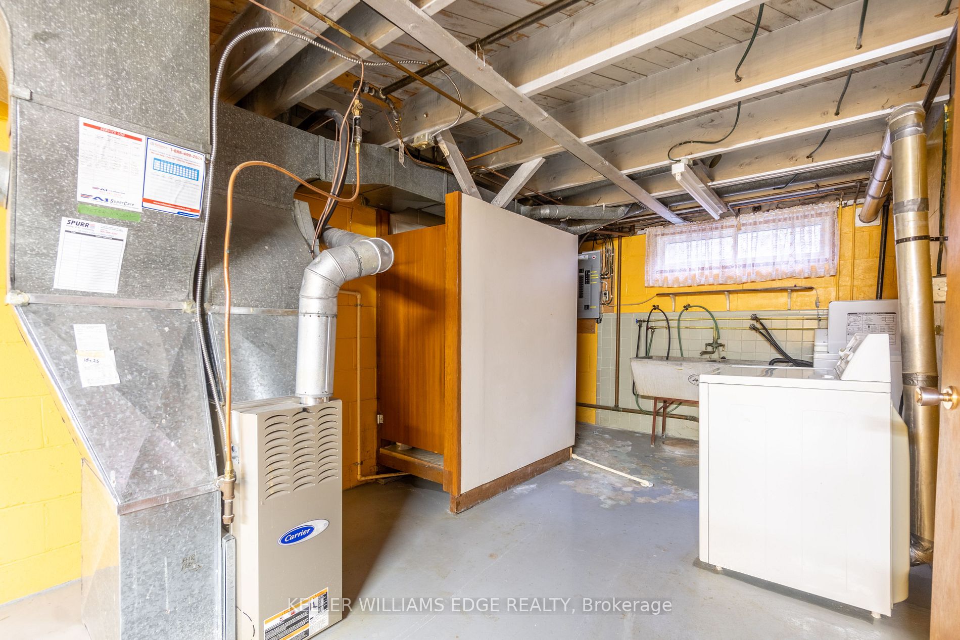 80 Sunrise Cres