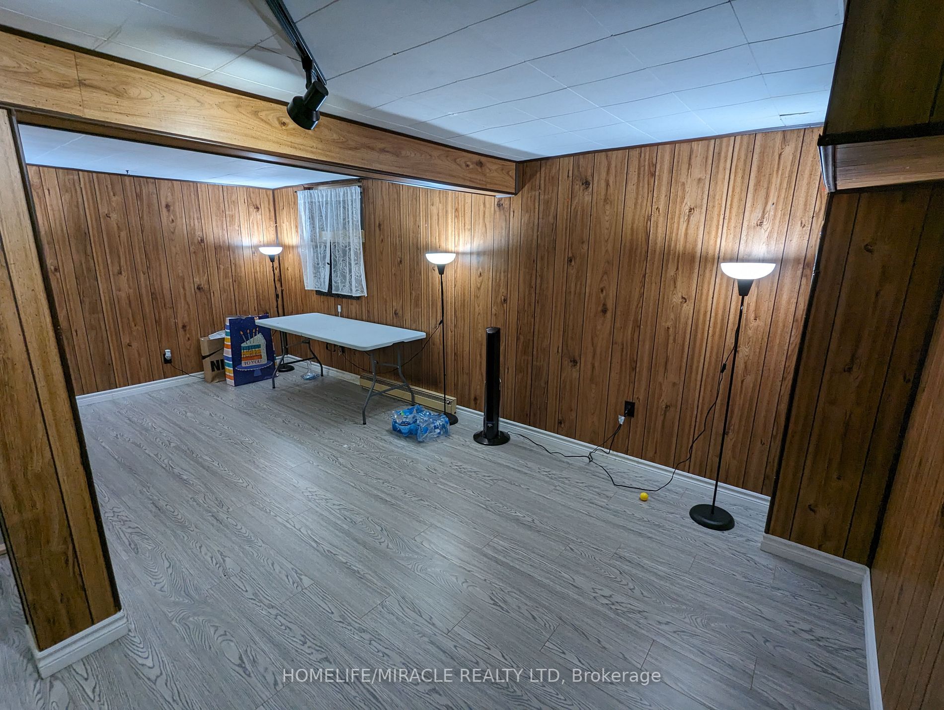 53 Ralgreen Cres