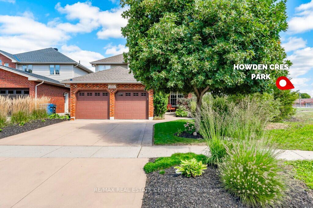 53 Howden Cres