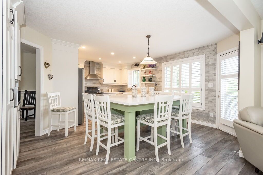 53 Howden Cres