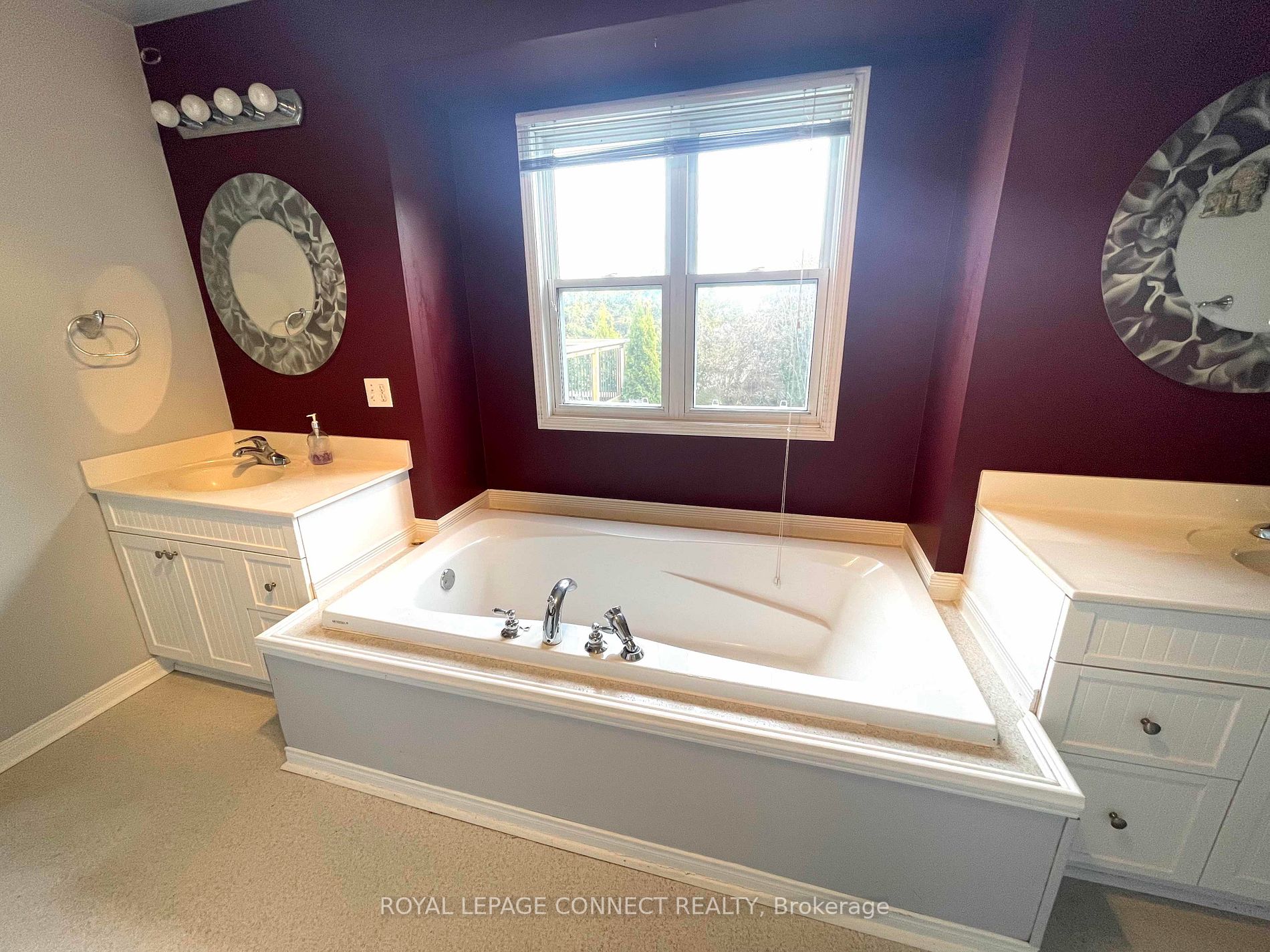 214 George Dr