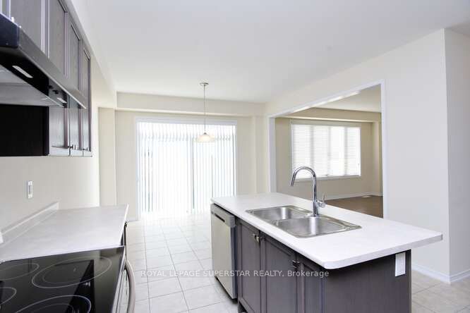 17 Esther Crescent