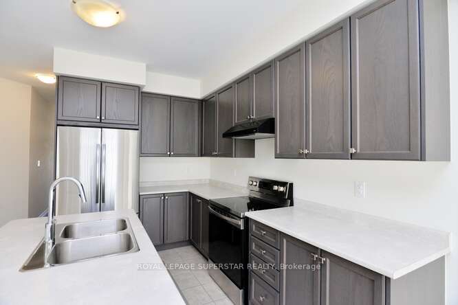 17 Esther Crescent