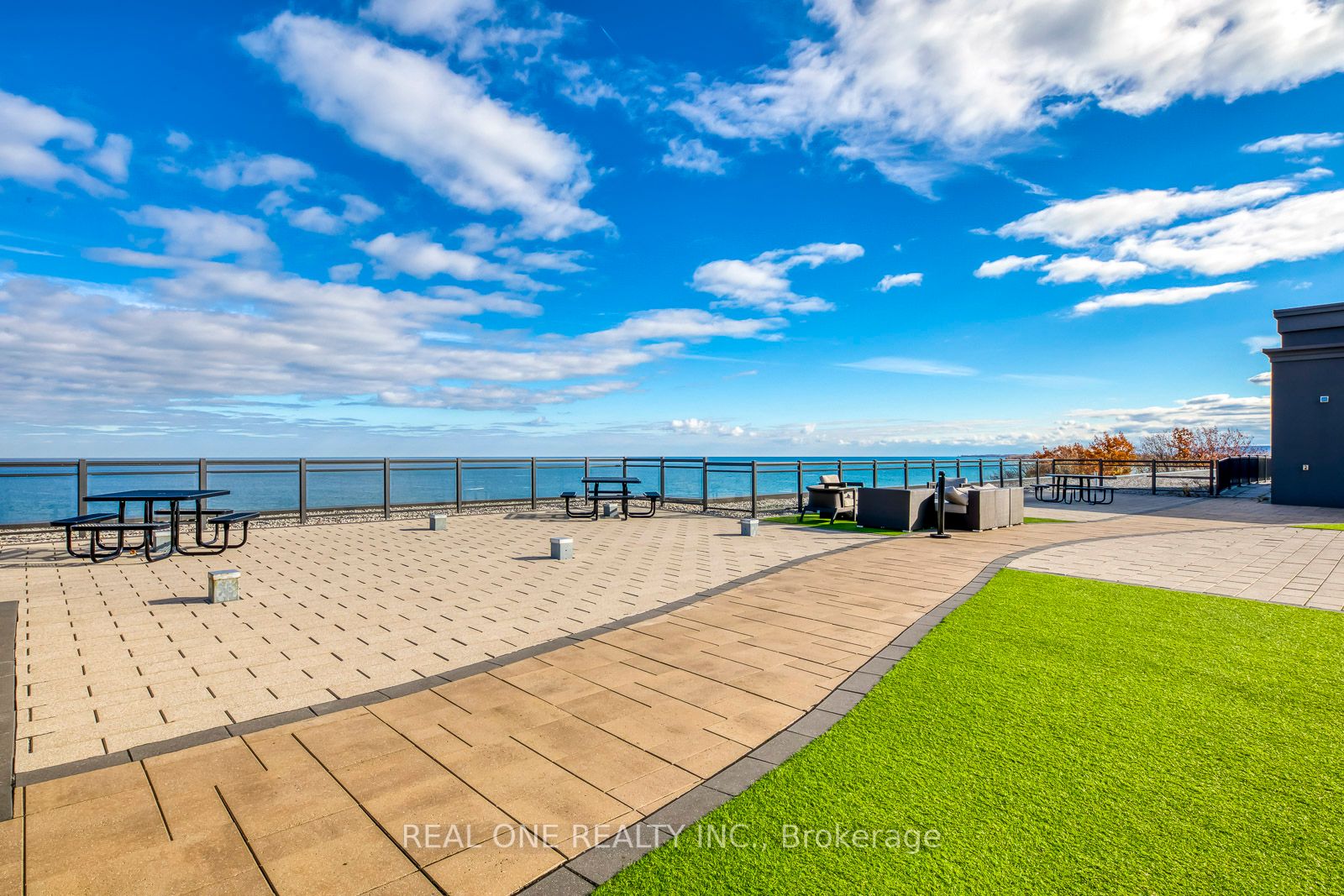 35 Southshore Cres, #328