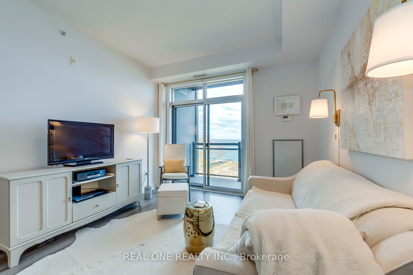 35 Southshore Cres, #328