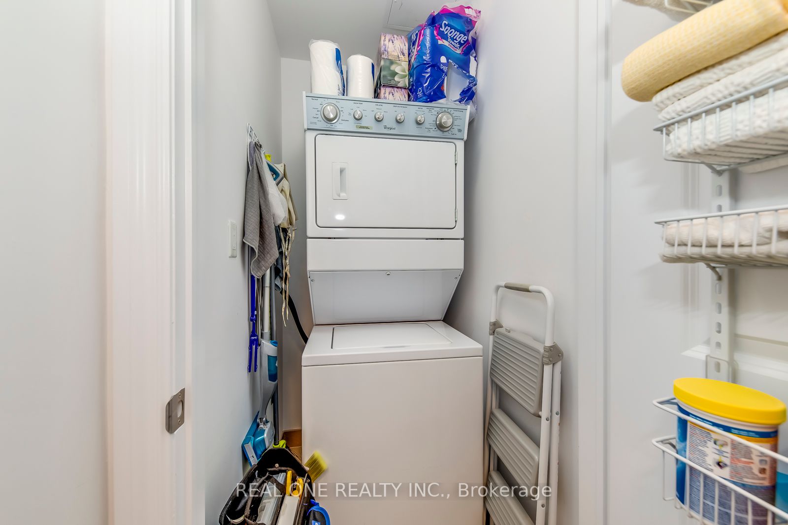 35 Southshore Cres, #328