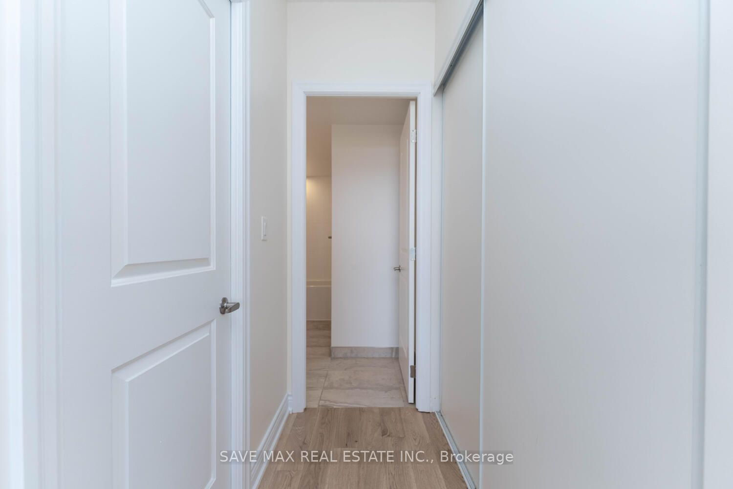 560 North Service Rd, #701