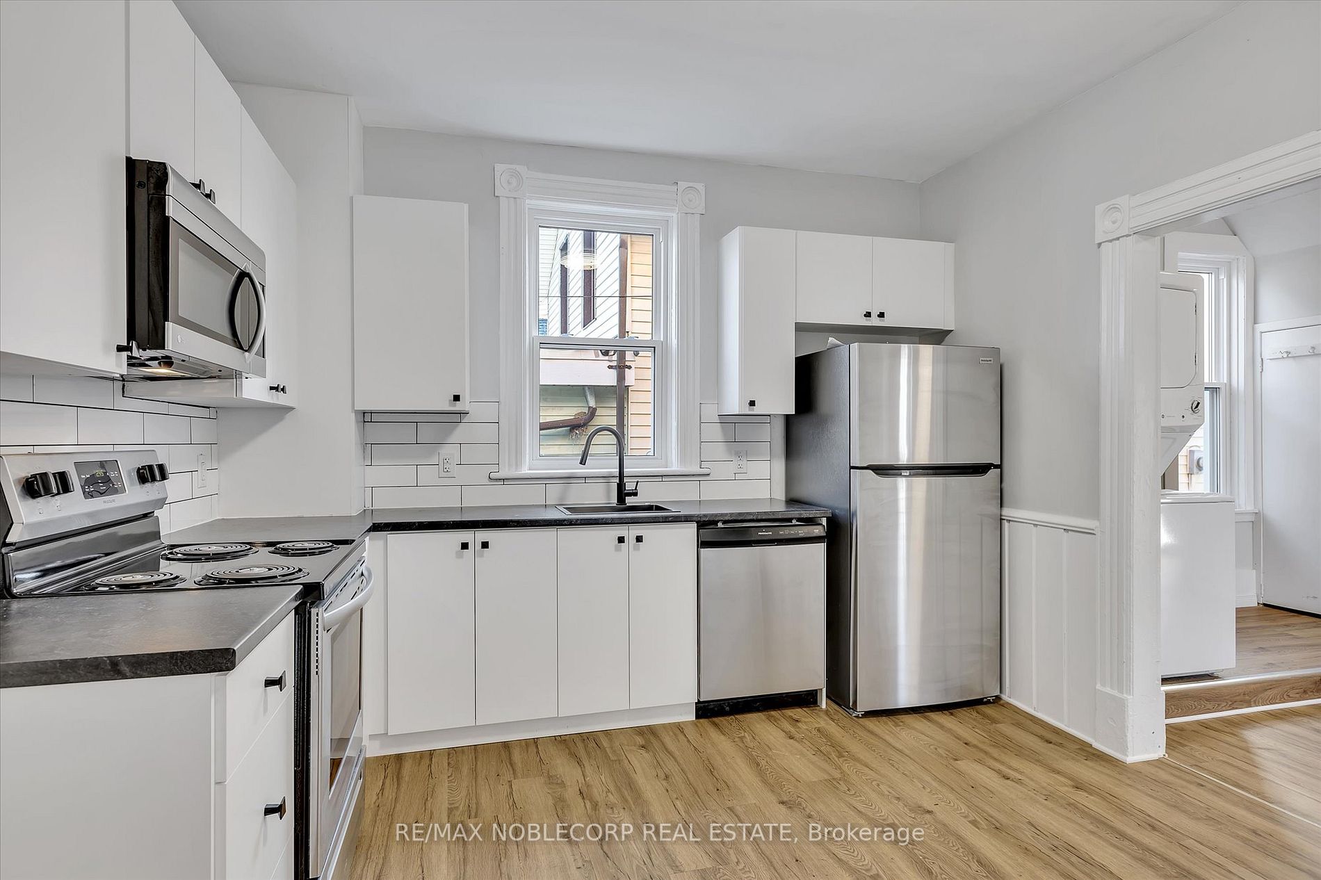 24 Stewart Pl, #Main