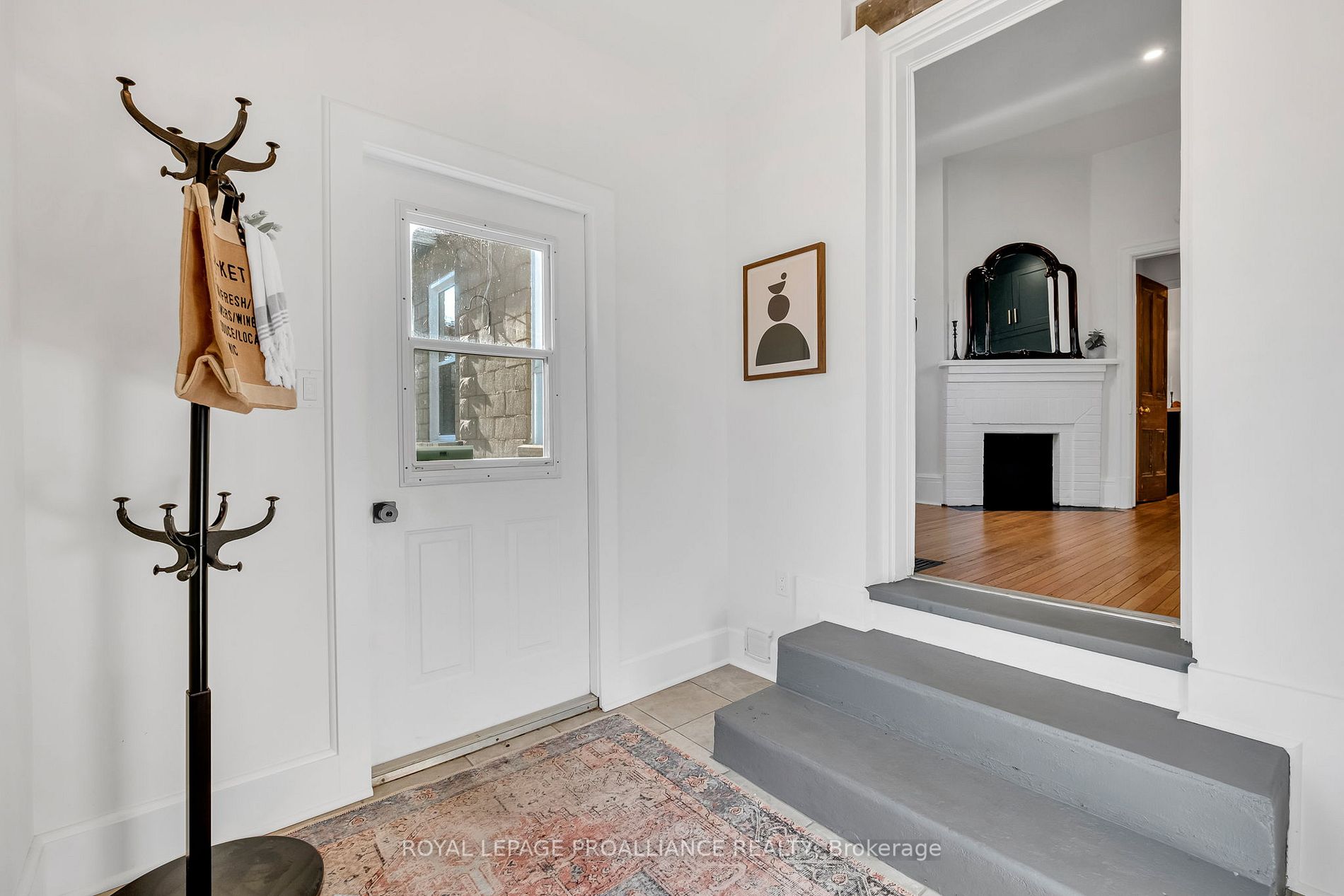 385 George St