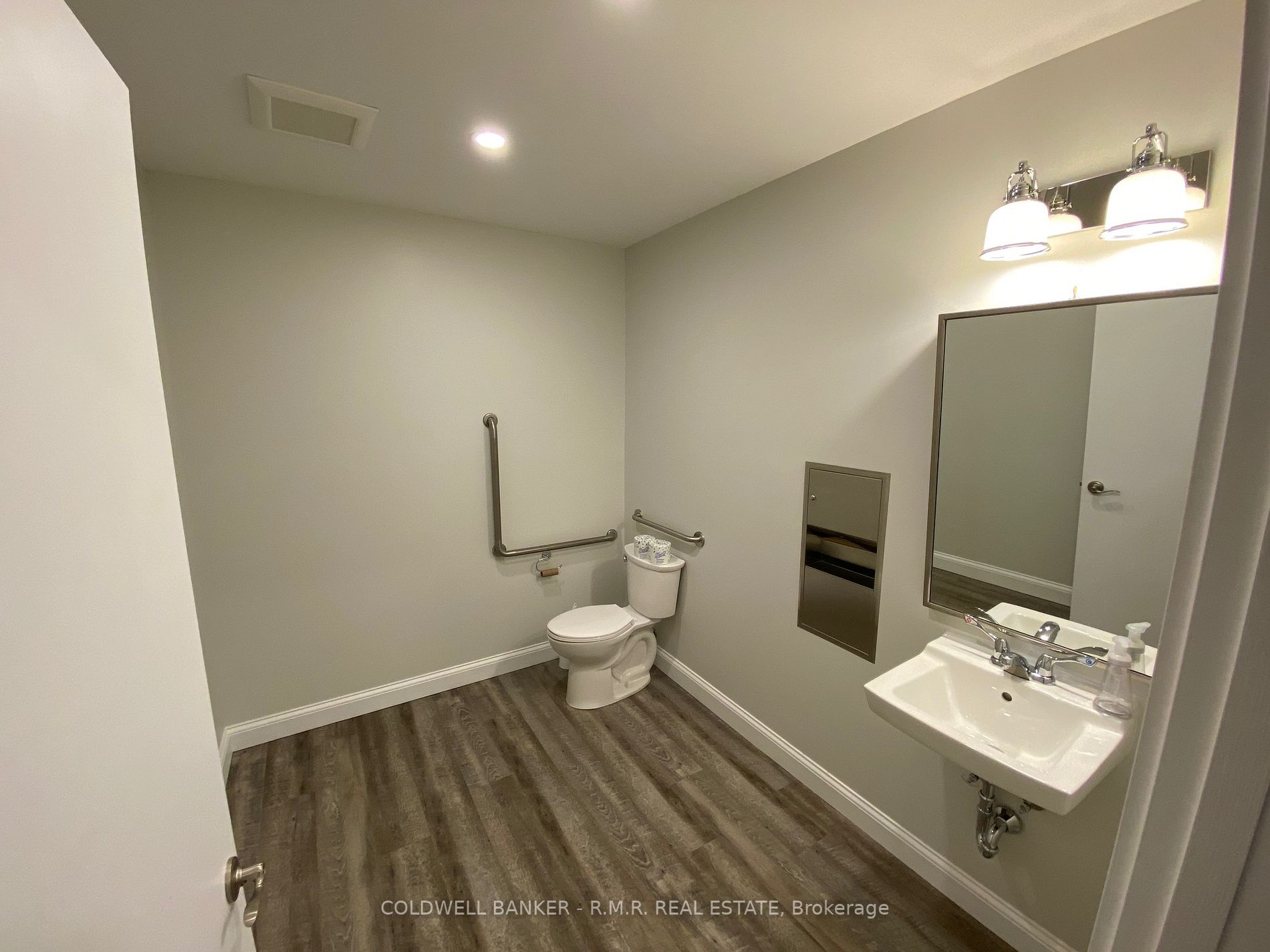 11 Mill St N, #2