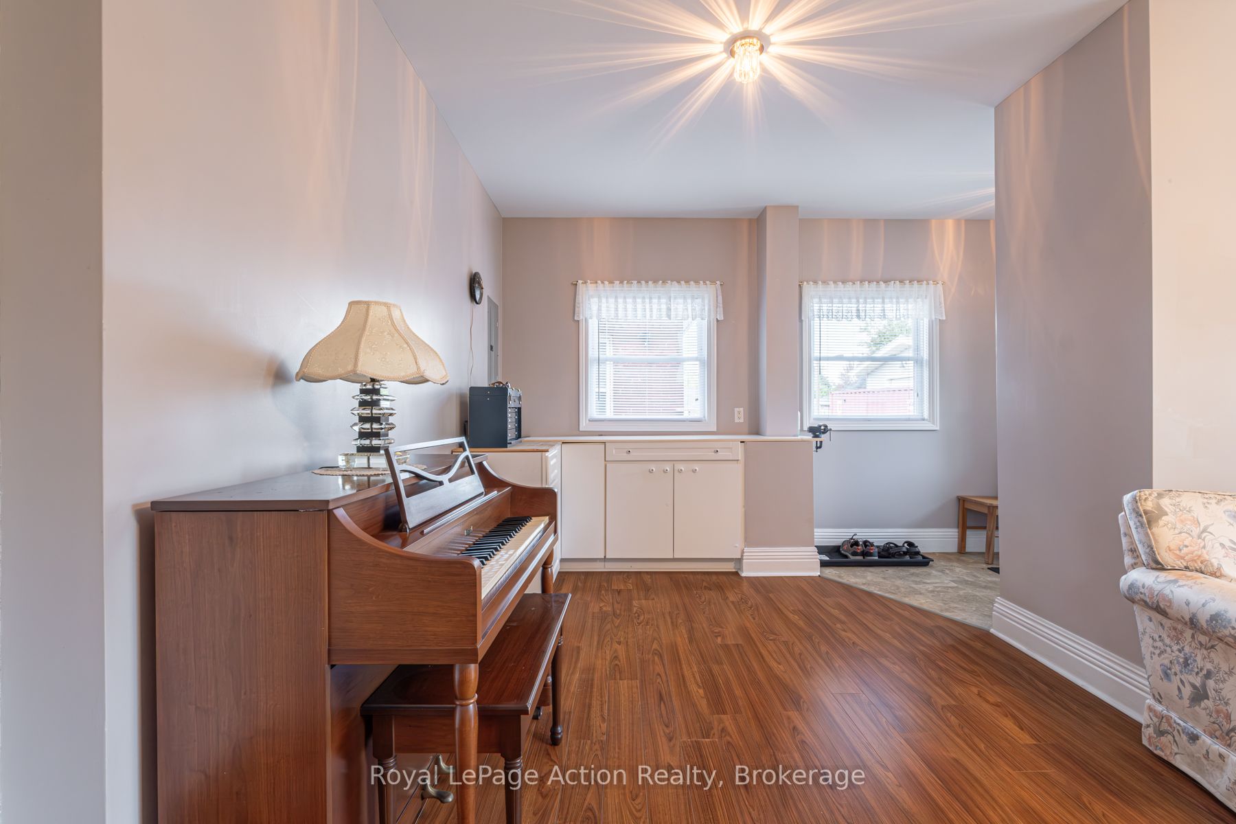 143 Terrace Hill St