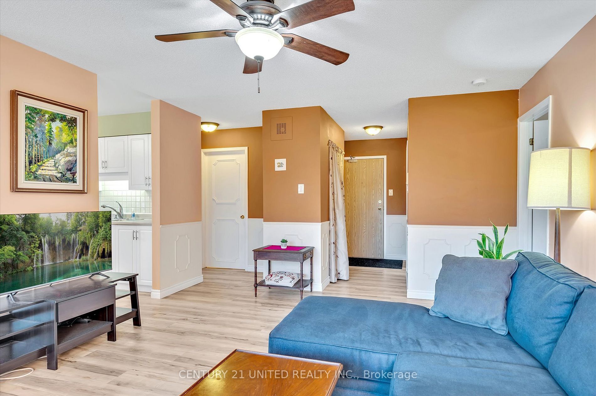 2185 Walker Ave, #204