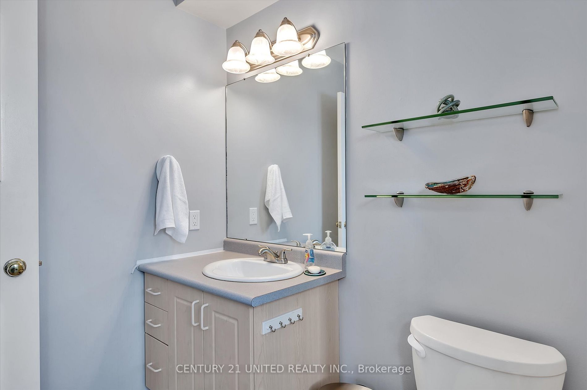 2185 Walker Ave, #204