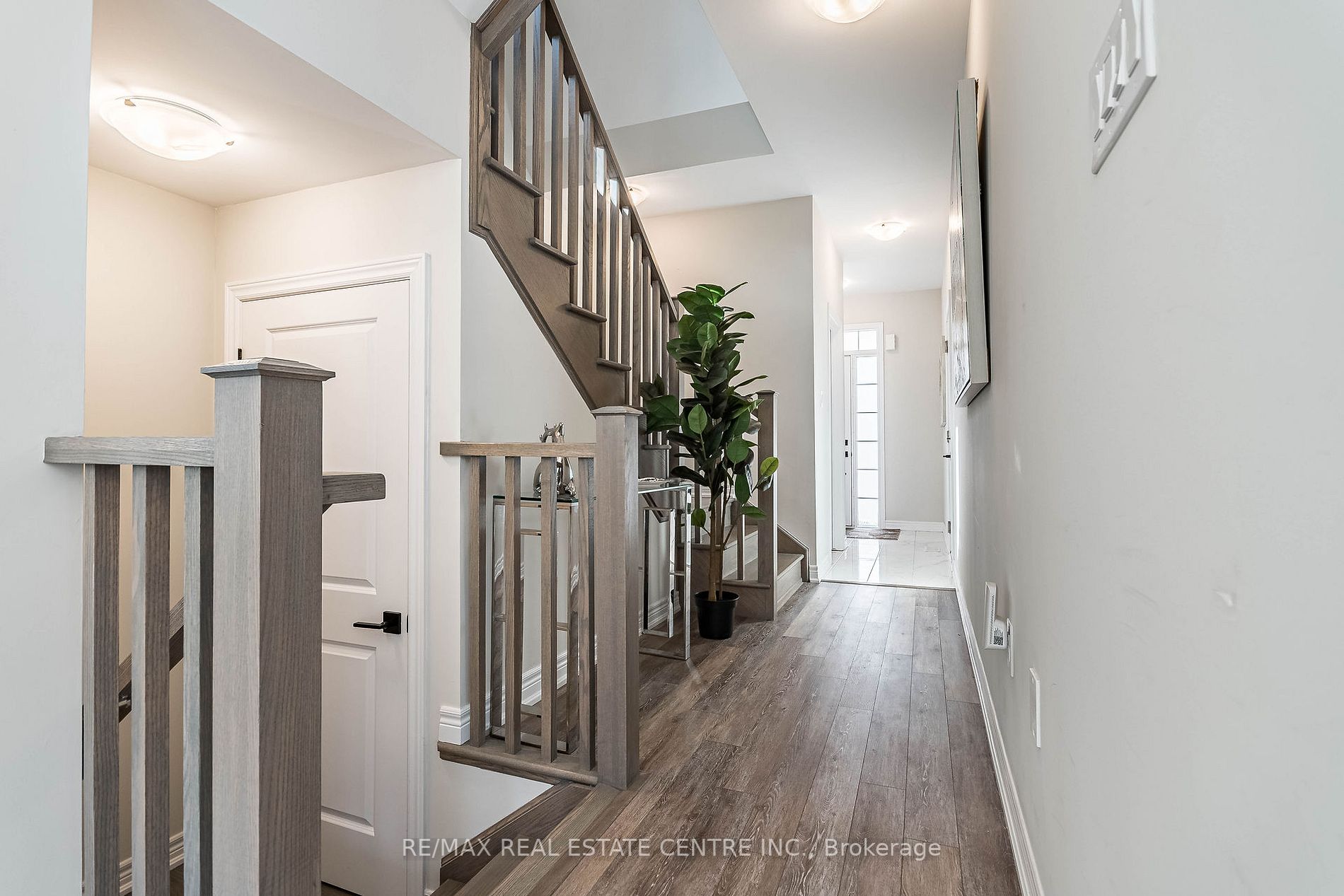100 Hollywood Crt, #48